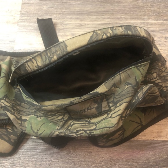 Conceal TreeBark Camo Camouflage Fanny Pack Concealed Carry Hunting multi pocket - Picture 4 of 11